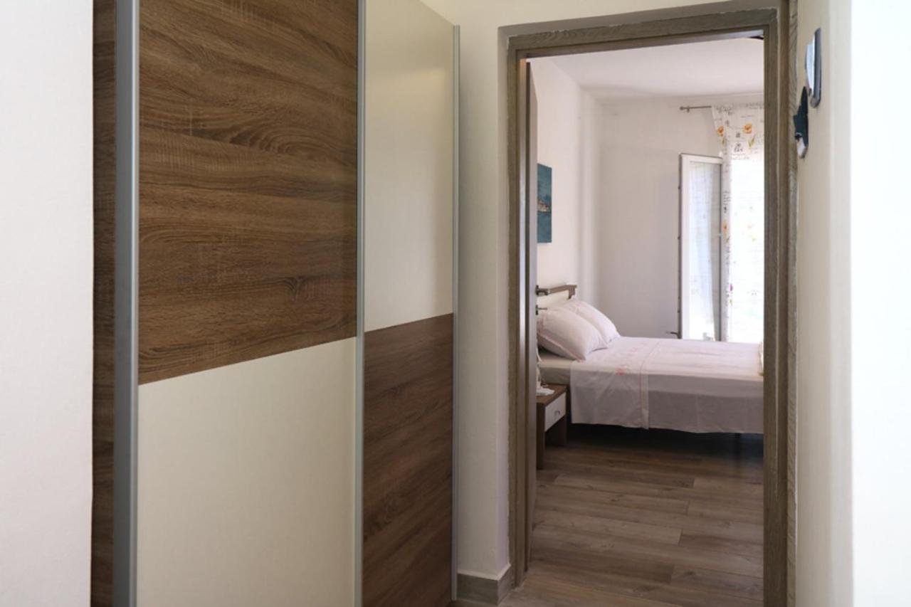 בטינה Apartmani Mikin מראה חיצוני תמונה