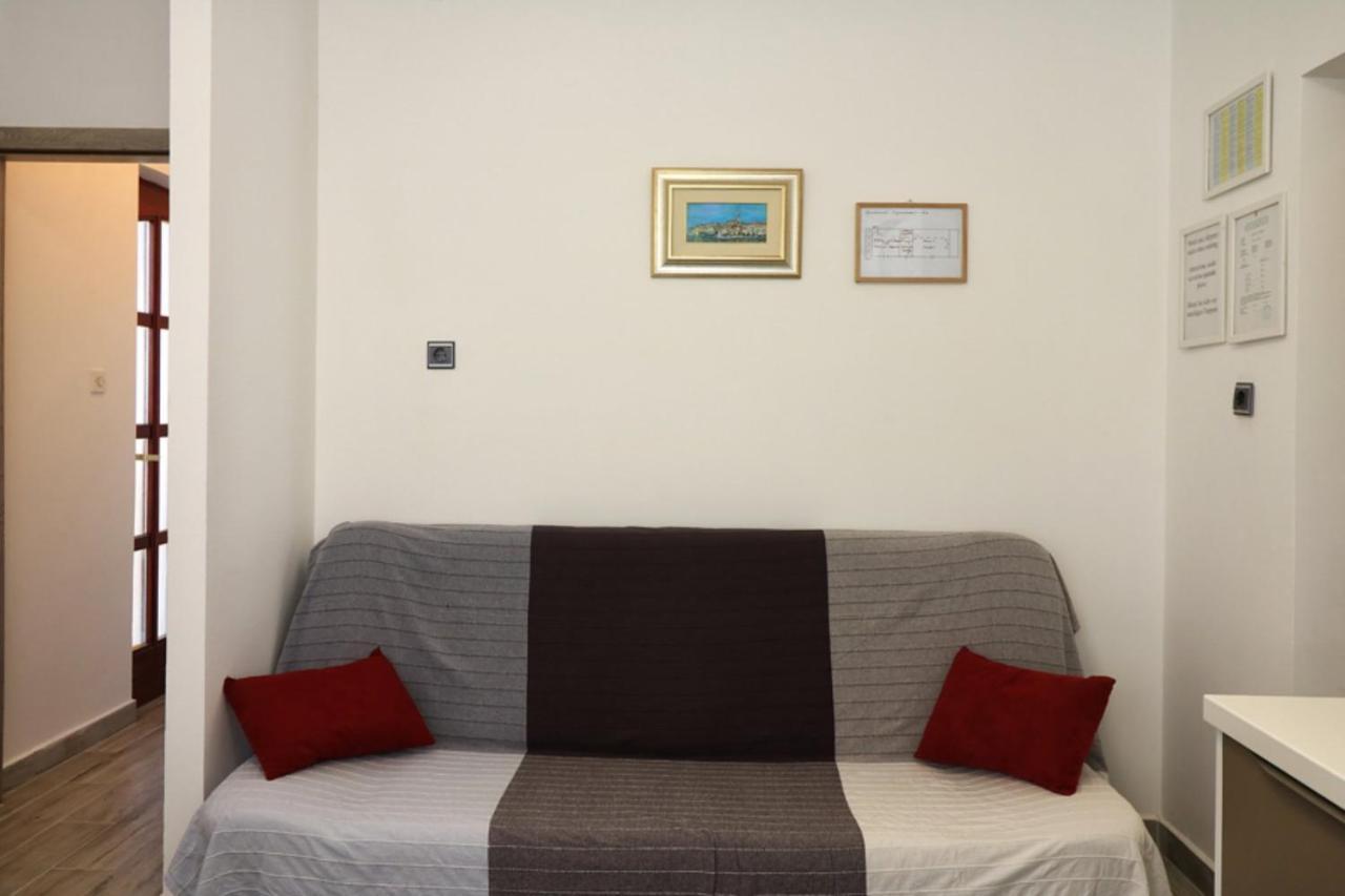 בטינה Apartmani Mikin מראה חיצוני תמונה