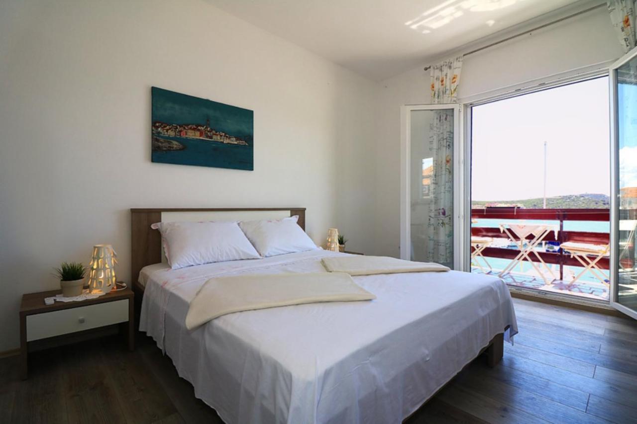 בטינה Apartmani Mikin מראה חיצוני תמונה