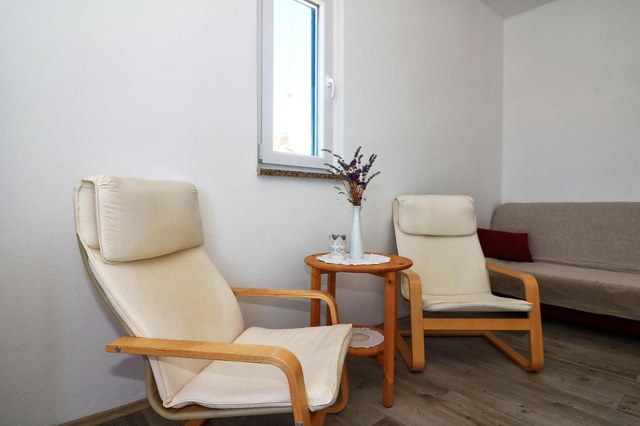 בטינה Apartmani Mikin מראה חיצוני תמונה