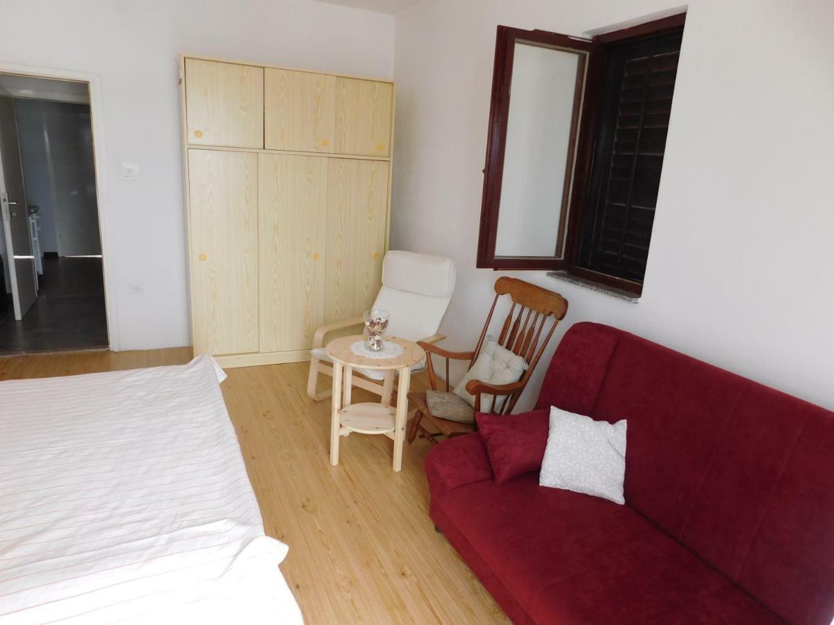 בטינה Apartmani Mikin מראה חיצוני תמונה