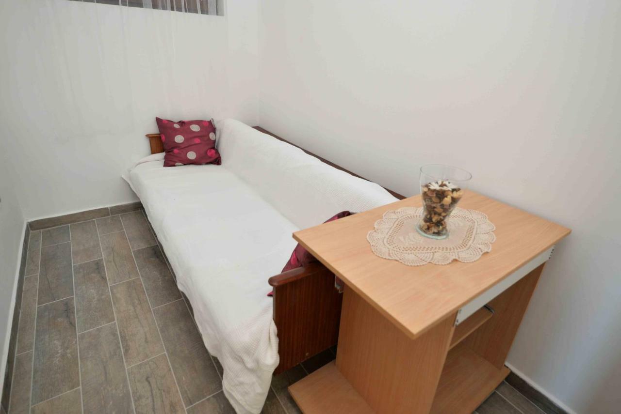 בטינה Apartmani Mikin מראה חיצוני תמונה