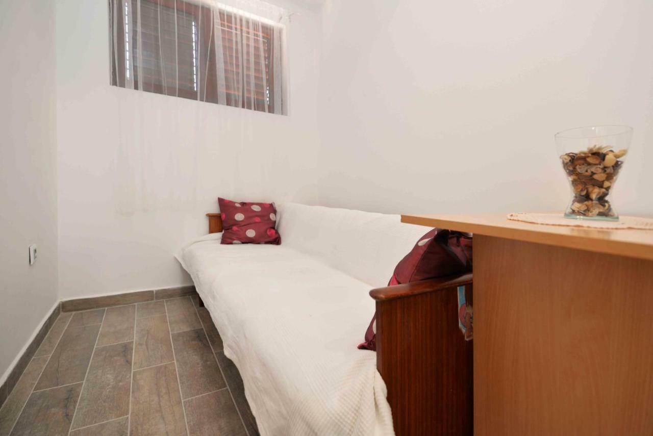 בטינה Apartmani Mikin מראה חיצוני תמונה